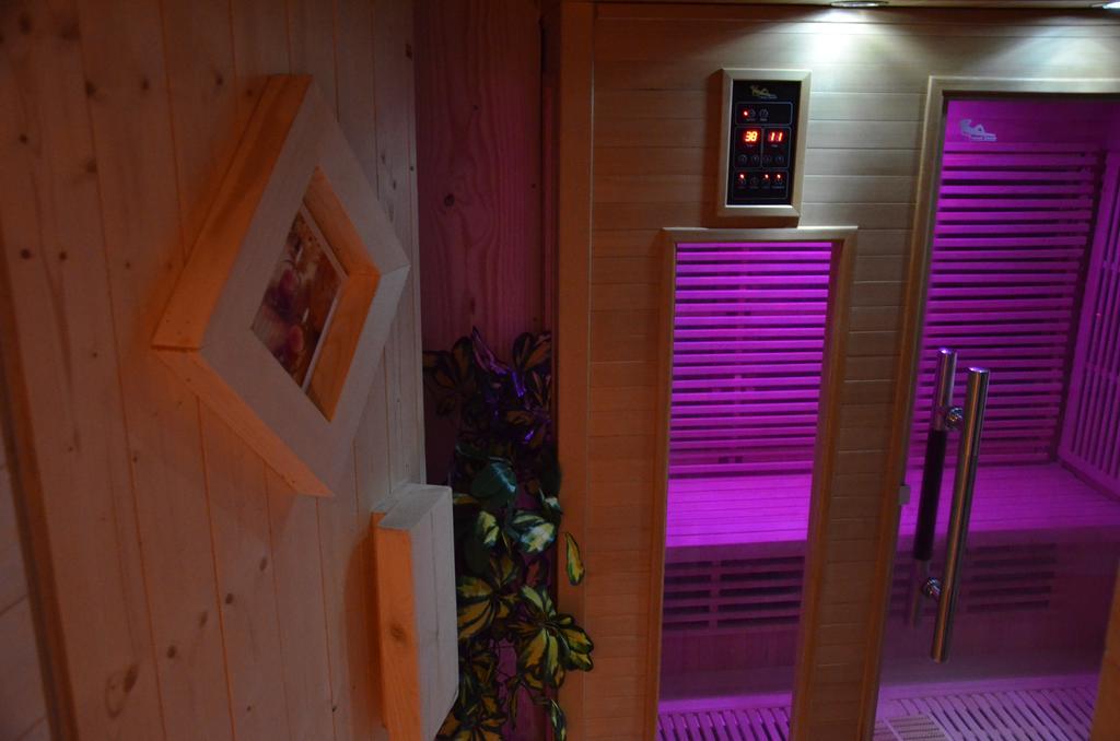 Bed and Breakfast Relais Mont Jura Adults Only Lélex Habitación foto
