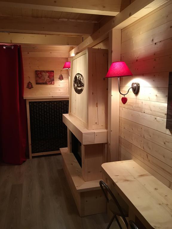 Bed and Breakfast Relais Mont Jura Adults Only Lélex Habitación foto