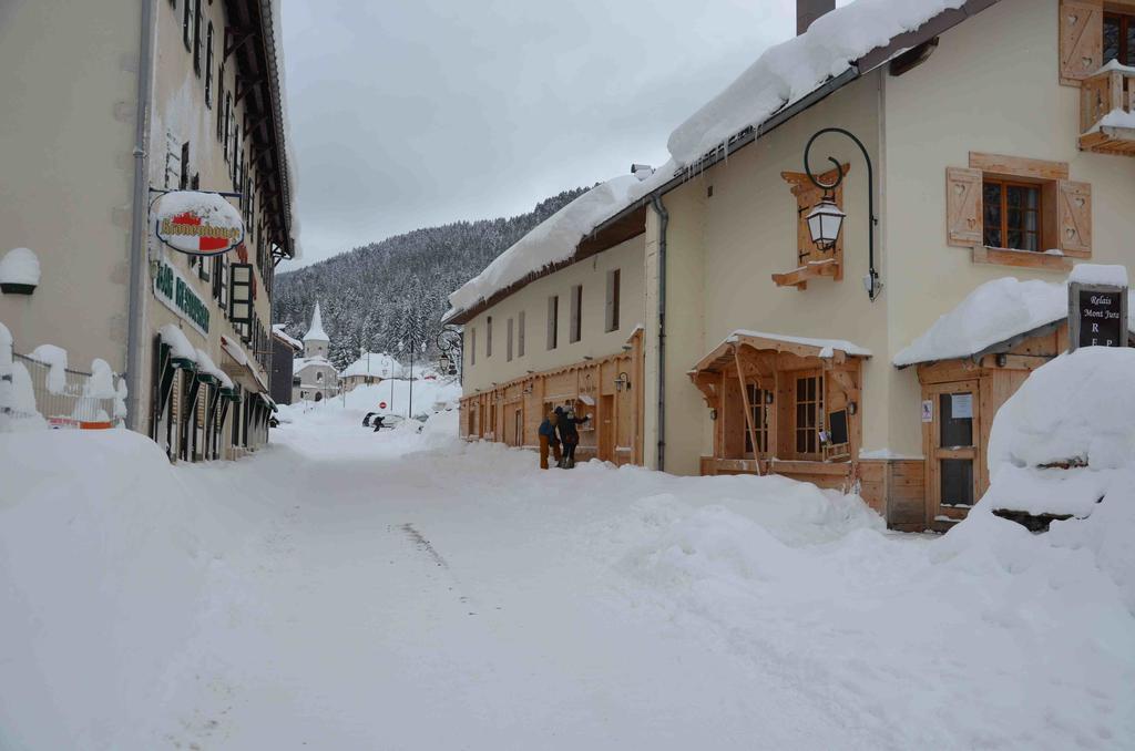 Bed and Breakfast Relais Mont Jura Adults Only Lélex Exterior foto